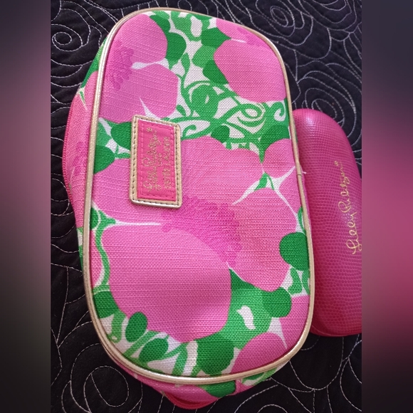 Lilly Pulitzer Pink Floral Cosmetics Bag and Pink Lily Pulitzer Eye Wear Case - Picture 5 of 15